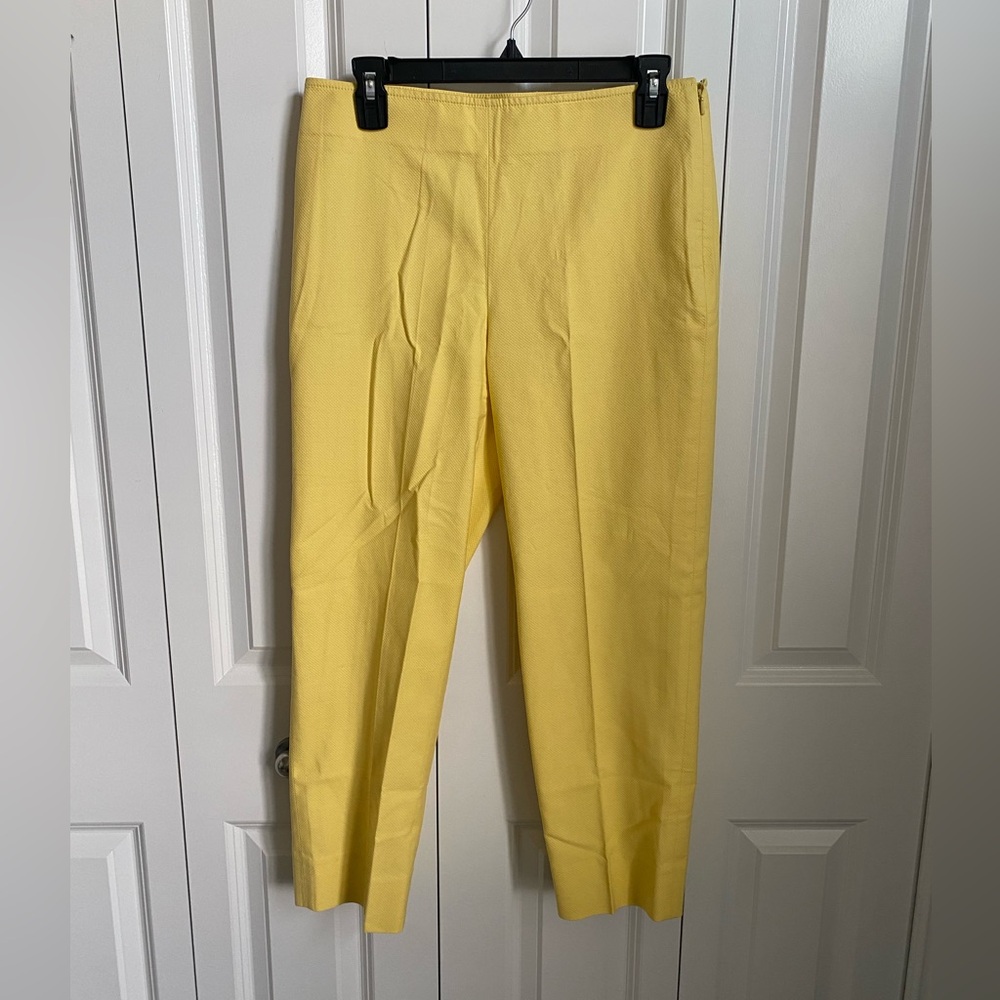 Talbots Classic Size Zip Cropped Yellow Pants Size 6 Cotton and Spandex